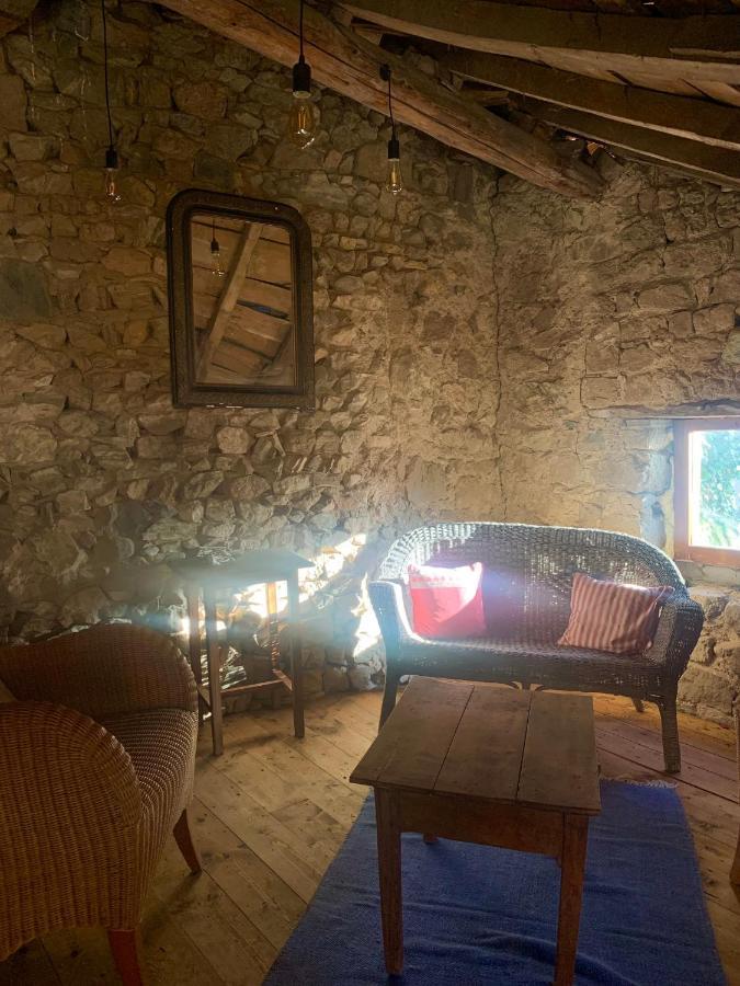 Le De Buffetieres Holiday home *